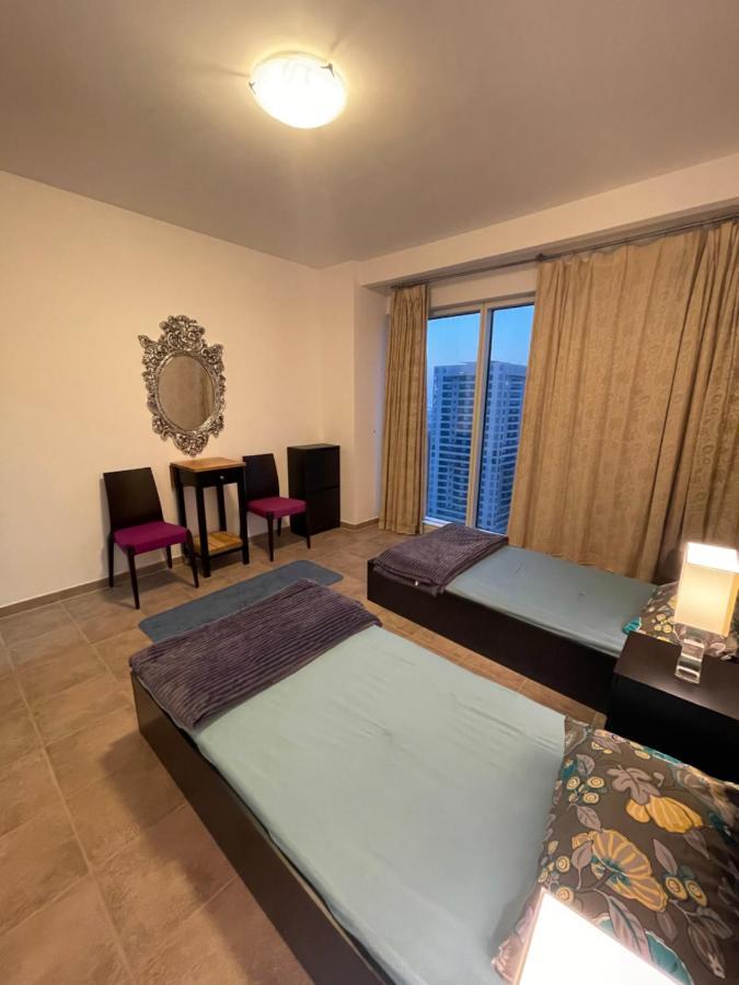 Travelers Backpackers Hostel Dubai Exterior photo